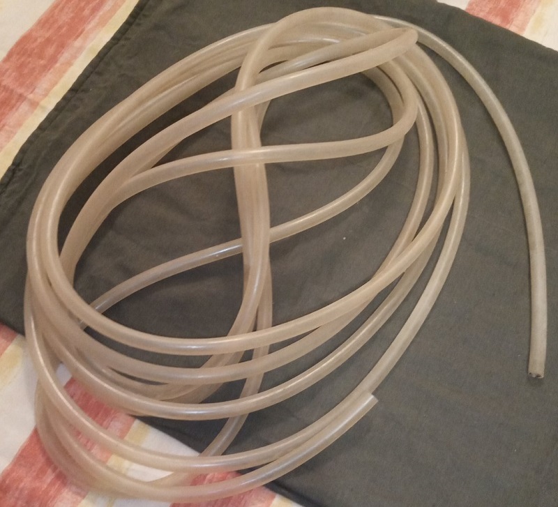 Прозрачный кембрик для спуска воды