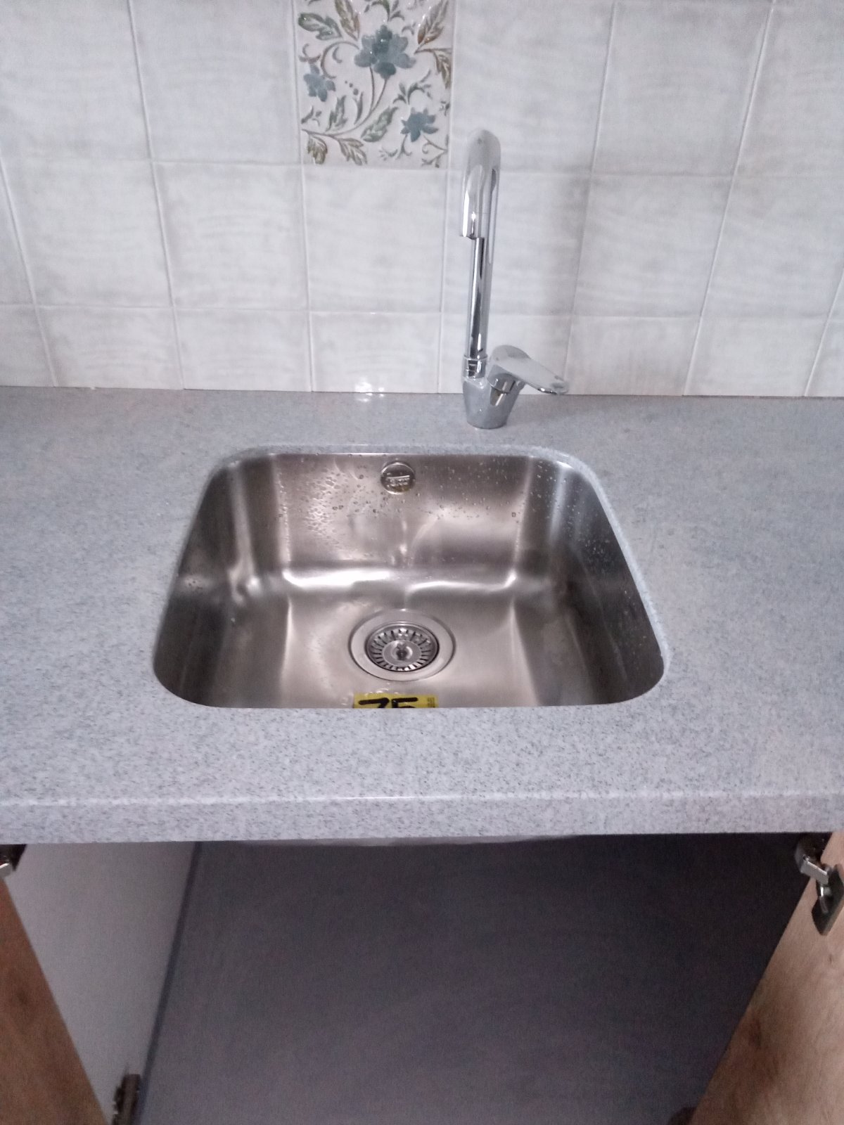 Мойка кухонная со смесителем с медными трубками