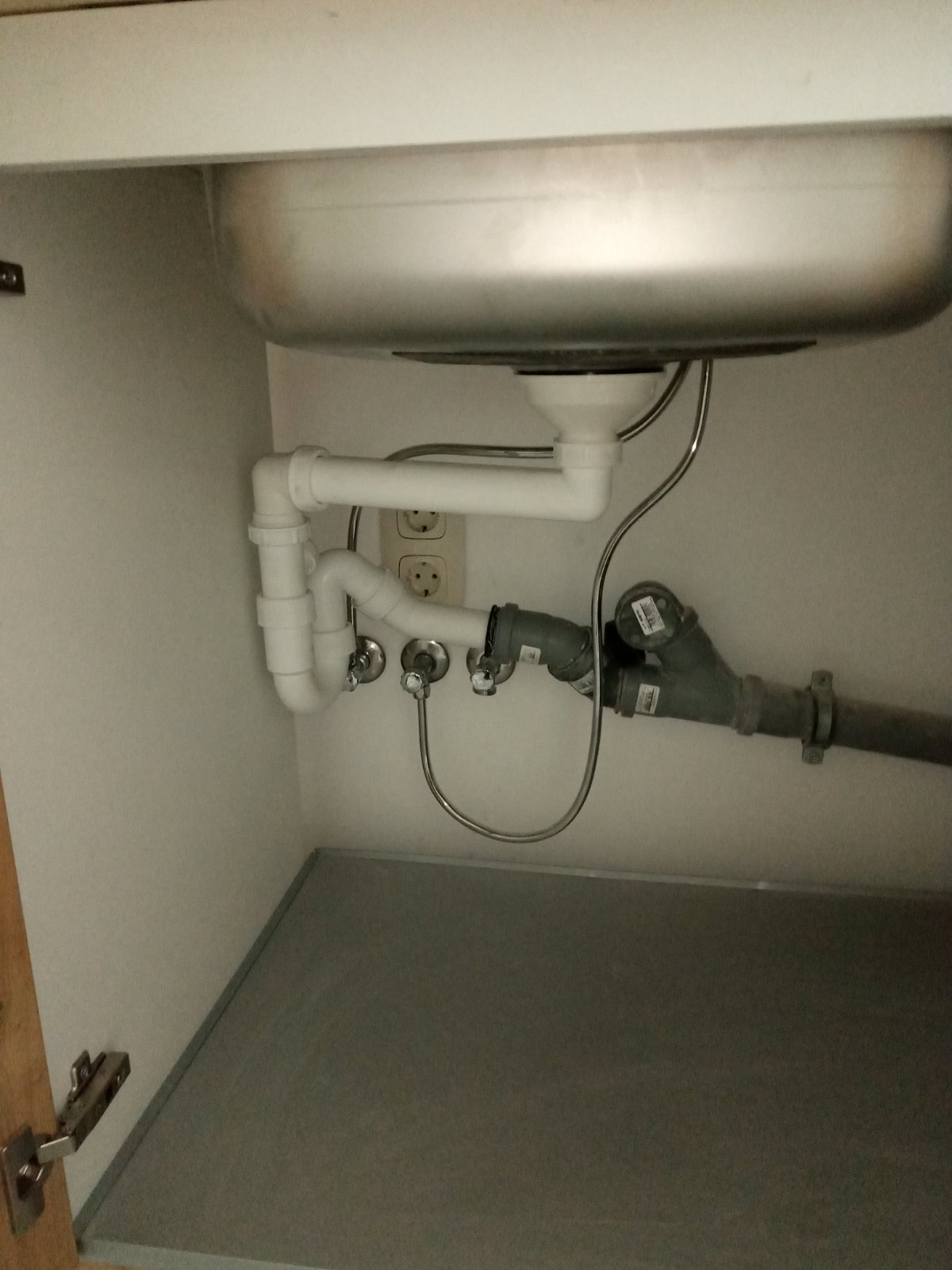мойка с выносом сифона